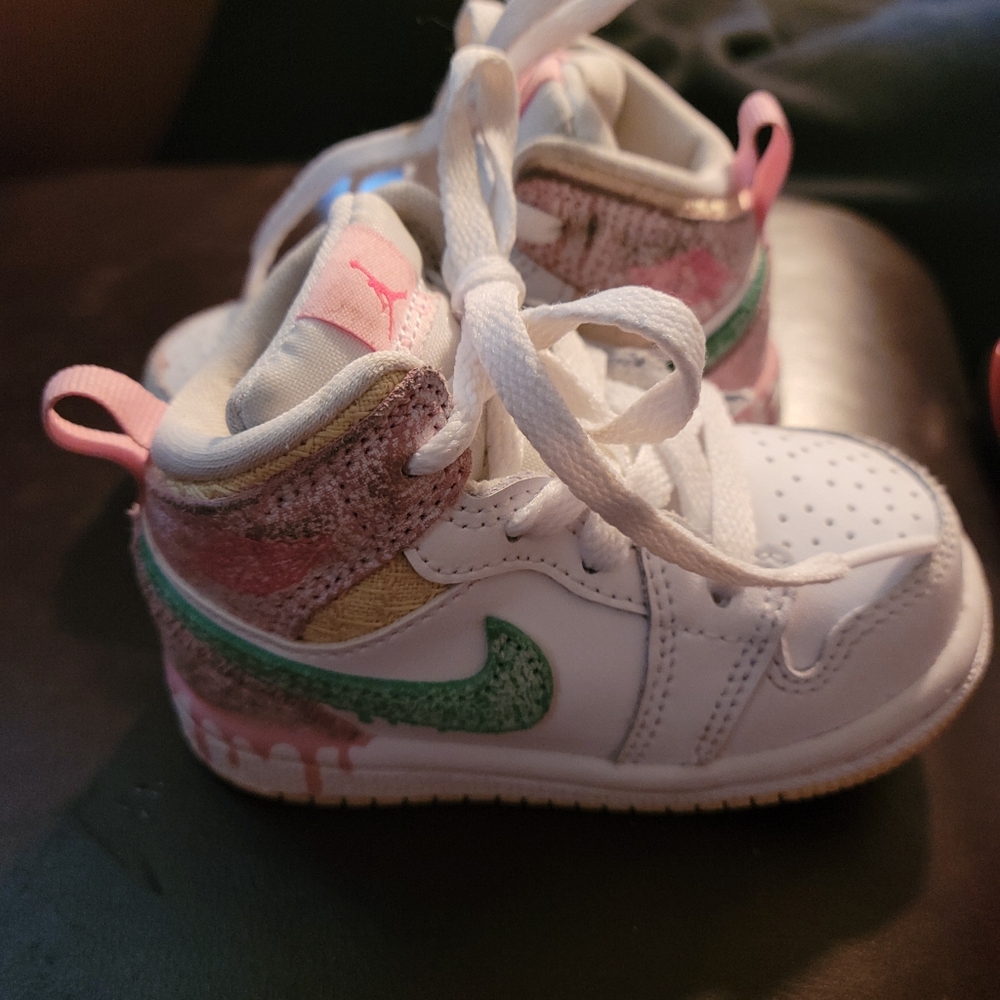 Jordan - Picture 5 of 5